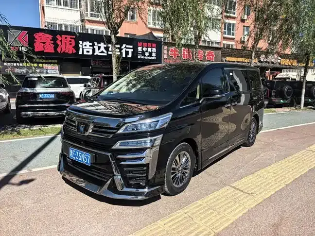Toyota Vellfire 2022 из CN, фото 1