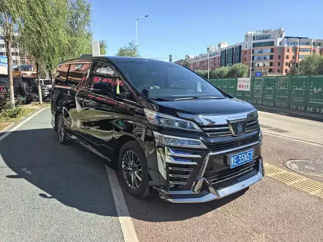 Toyota Vellfire 2022 из CN, фото 3