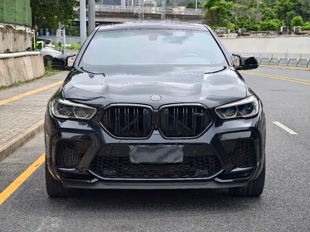 BMW X6 M 2023 из CN, фото 3