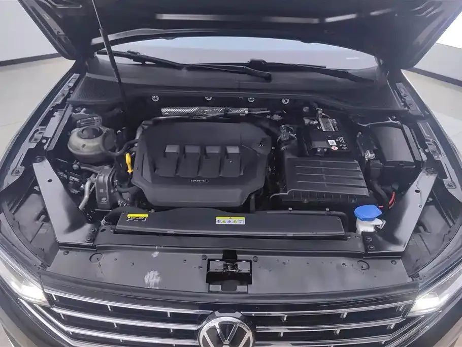 Volkswagen Magotan 2022 из CN, фото 10