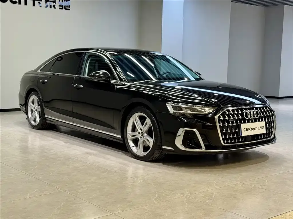 Audi A8 — фото 2