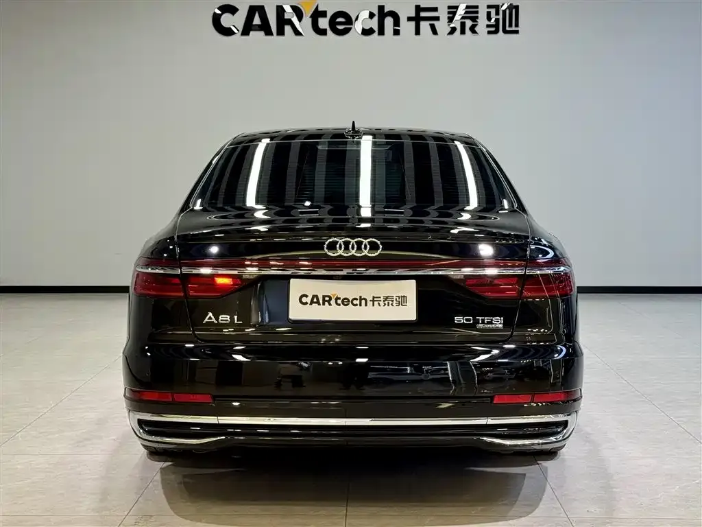 Audi A8 — фото 5