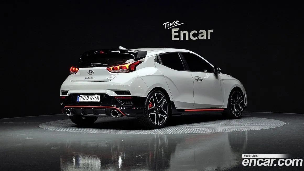 Hyundai Veloster — фото 2