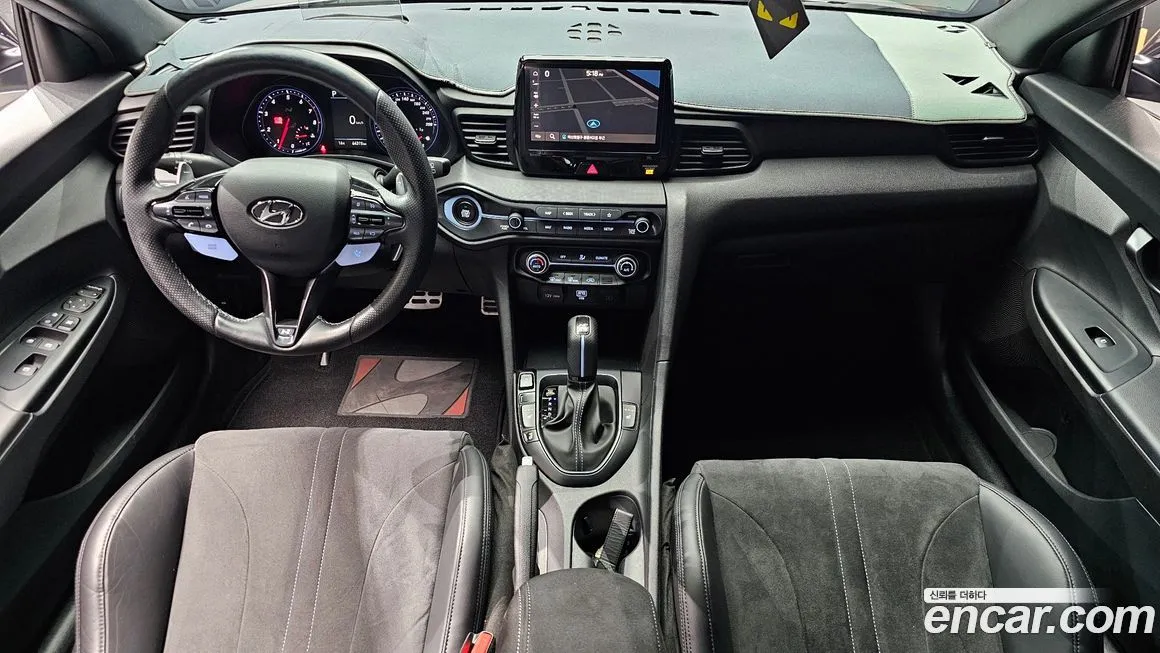 Hyundai Veloster — фото 7