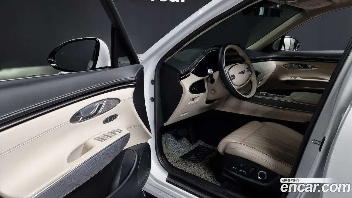 Genesis GV70 — фото 10