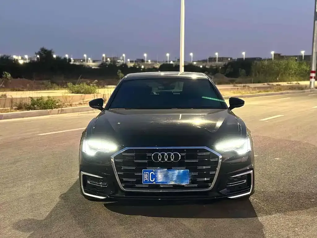 Audi A6L 2023 из CN, фото 2