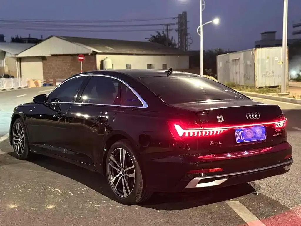 Audi A6L 2023 из CN, фото 7