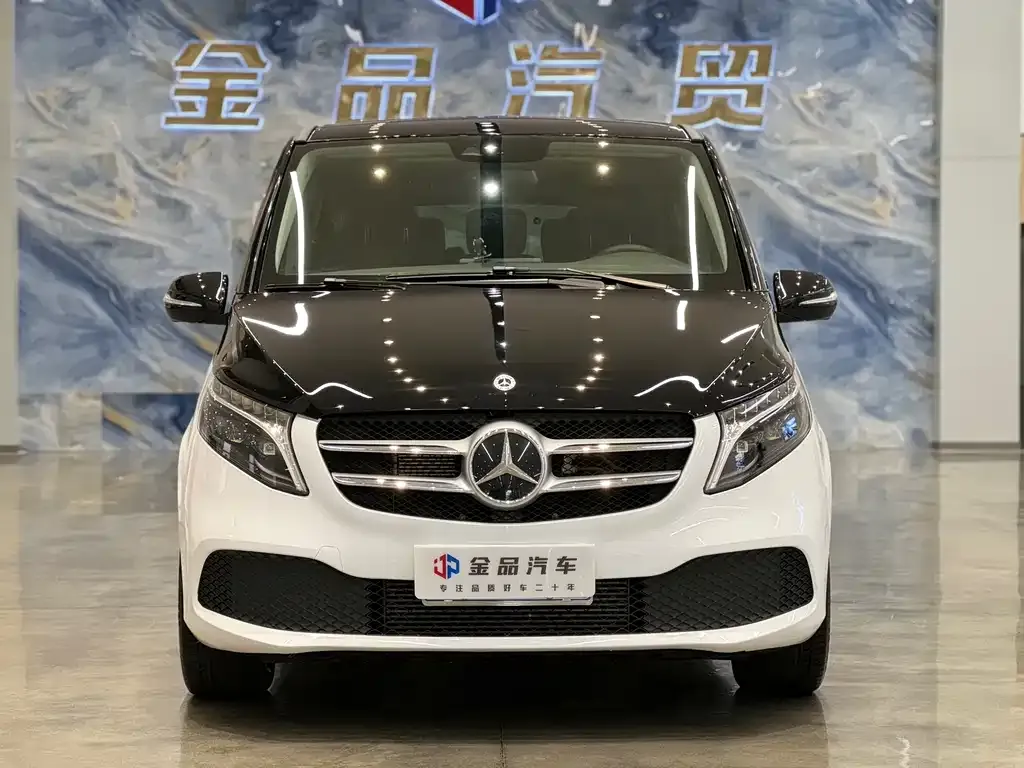Mercedes-Benz V-Class 2023 из CN, фото 2
