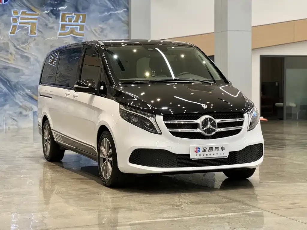 Mercedes-Benz V-Class 2023 из CN, фото 3