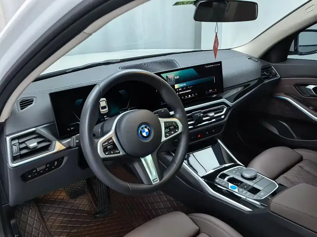 BMW i3 2024 из CN, фото 7