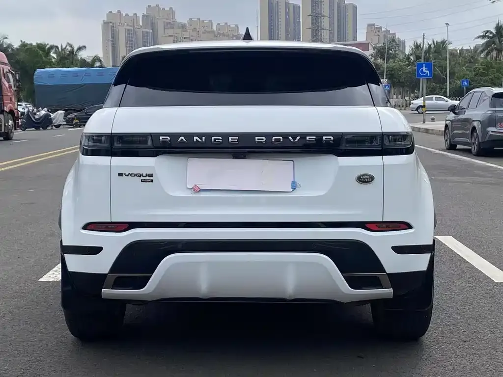 Land Rover Evoque — фото 8