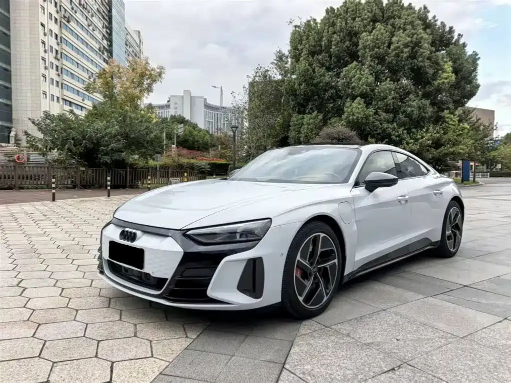 Audi RS e-tron GT 2023 из CN, фото 1
