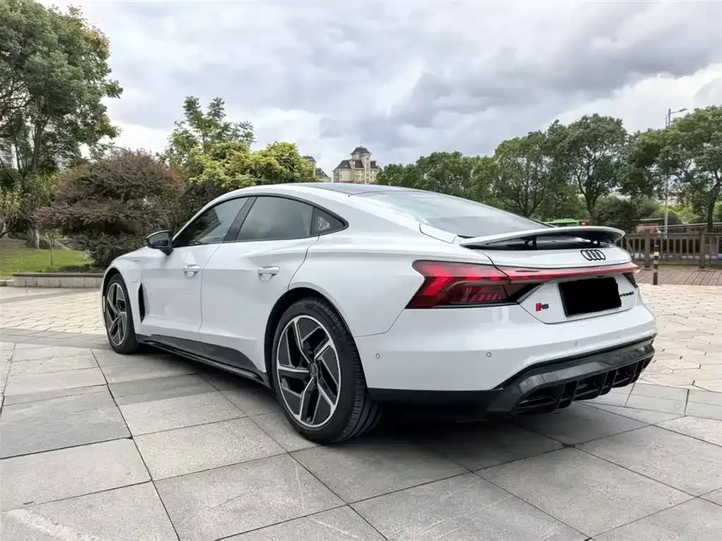 Audi RS e-tron GT 2023 из CN, фото 5