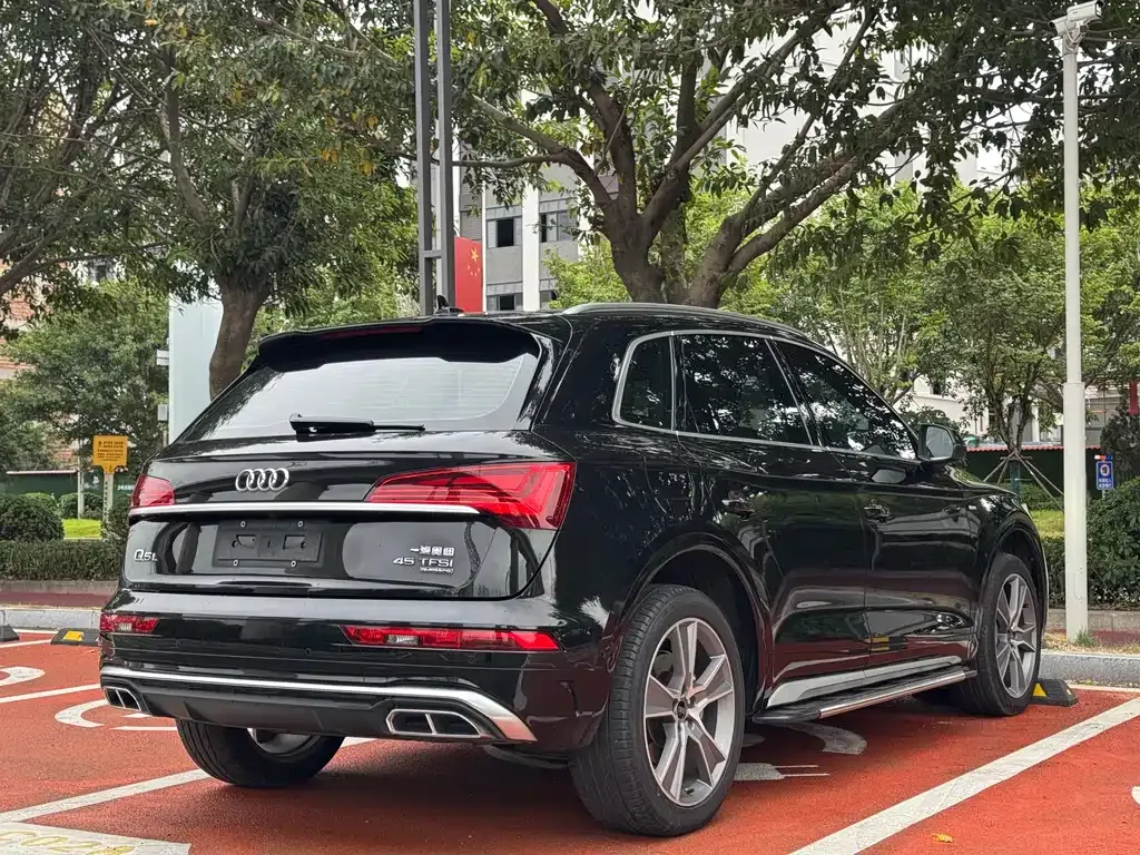 Audi Q5L 2022 из CN, фото 7