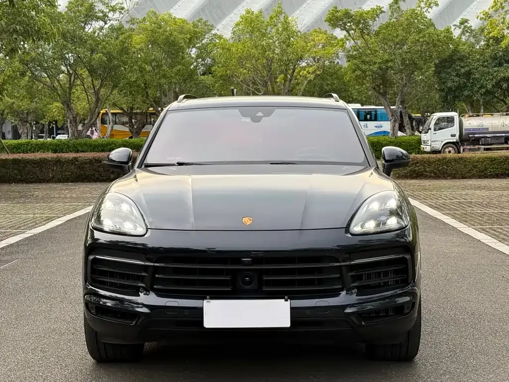 Porsche Cayenne — фото 2