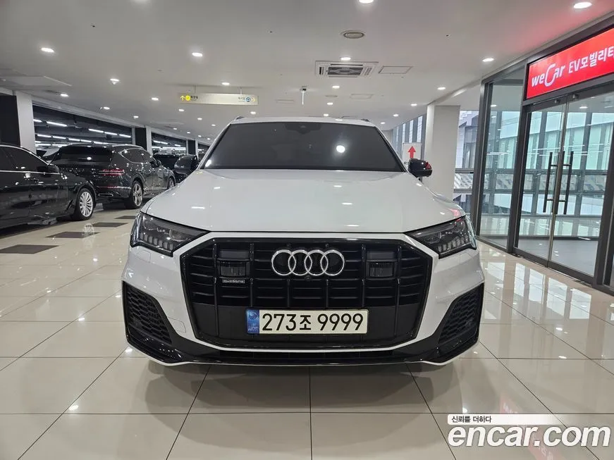 Audi Q7 2021 из KR, фото 3