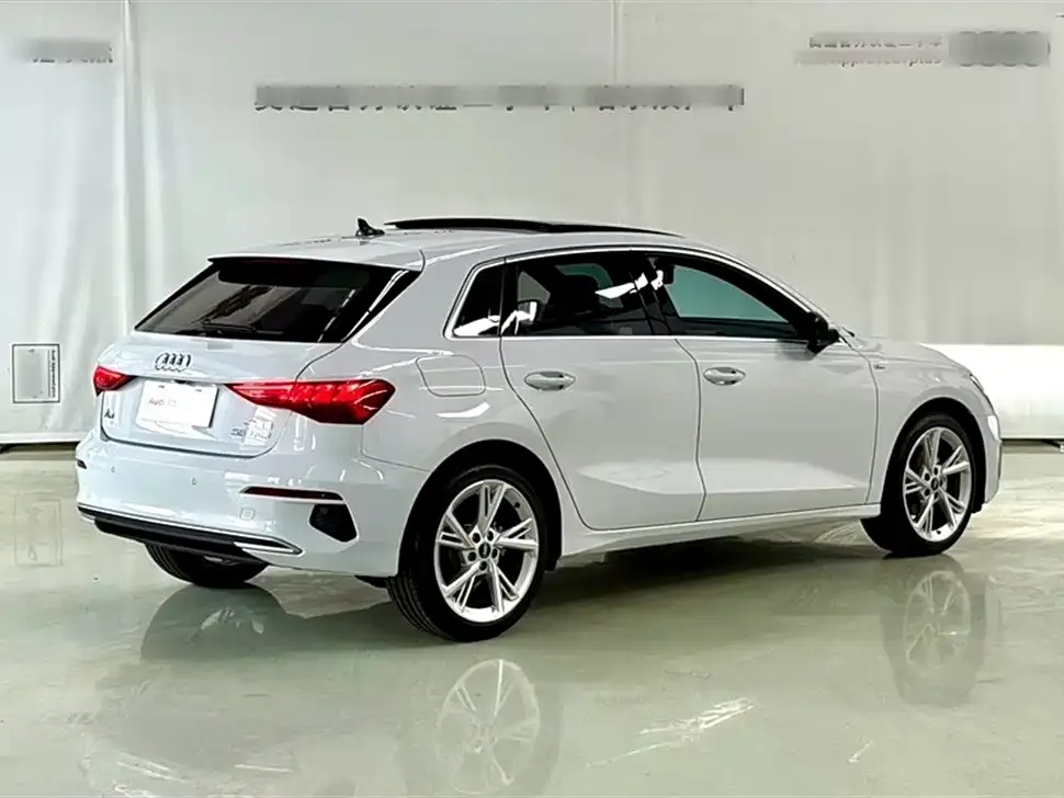 Audi A3 2023 из CN, фото 10