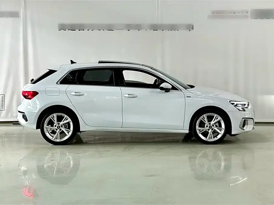 Audi A3 2023 из CN, фото 7