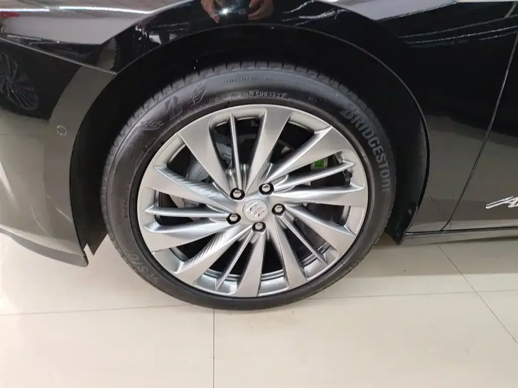 Buick LaCrosse 2025 из CN, фото 5