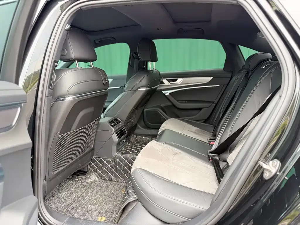 Audi A6L 2024 из CN, фото 7