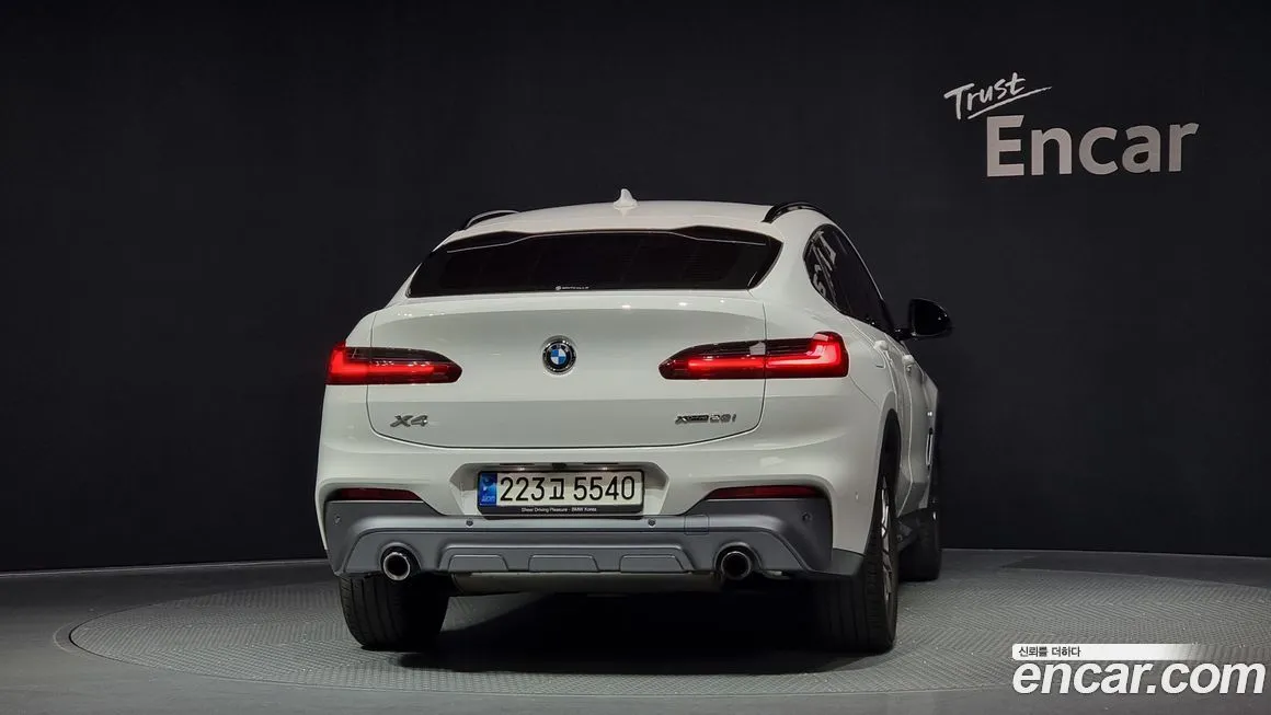 BMW X4 — фото 4