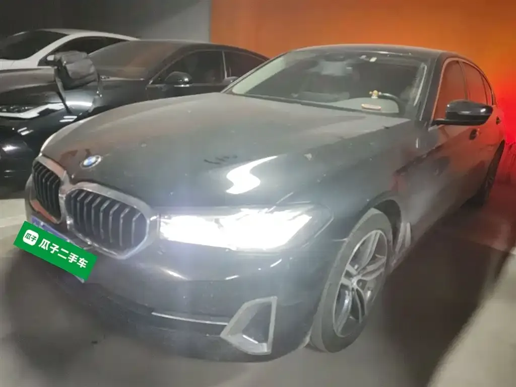 BMW 5 Series 2022 из CN, фото 1