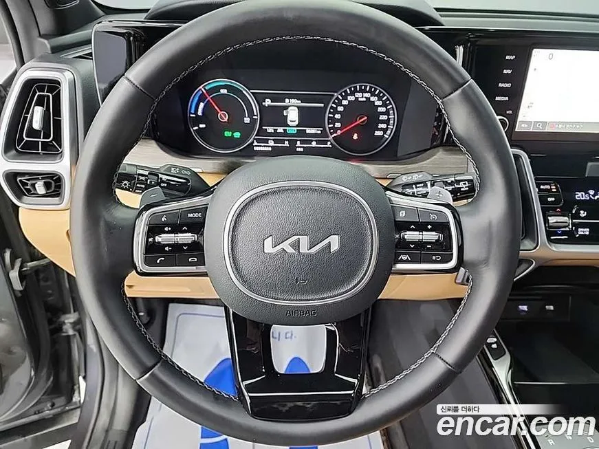 Kia Sorento — фото 9
