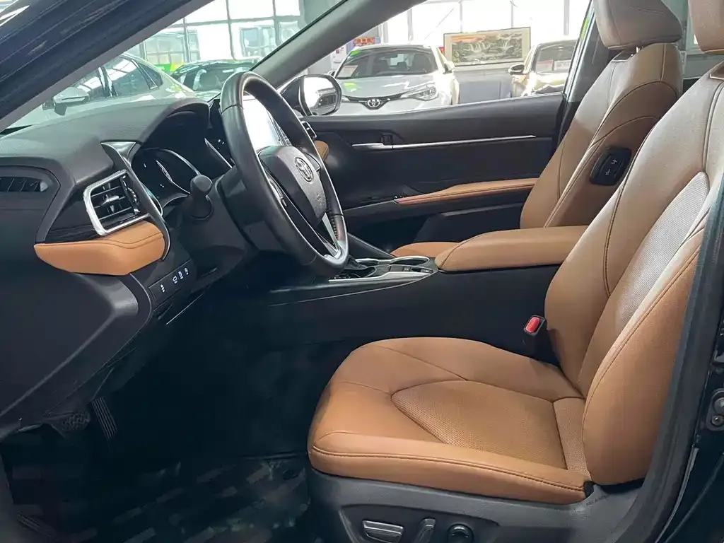 Toyota Camry 2024 из CN, фото 7