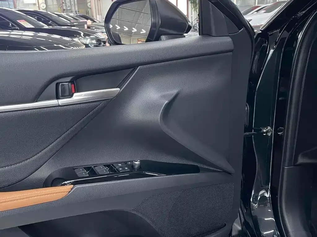 Toyota Camry 2024 из CN, фото 9