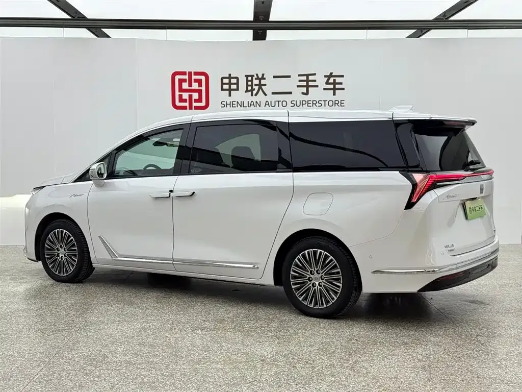 Buick GL8 Hybrid — фото 3