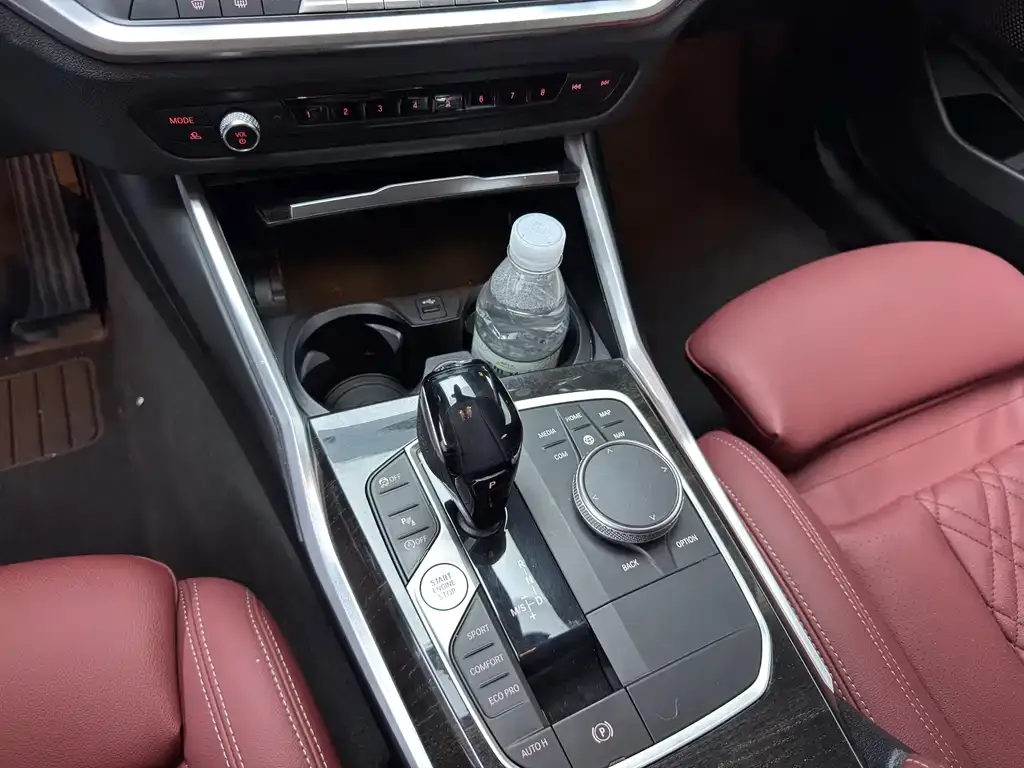 BMW 3 Series 2021 из CN, фото 8
