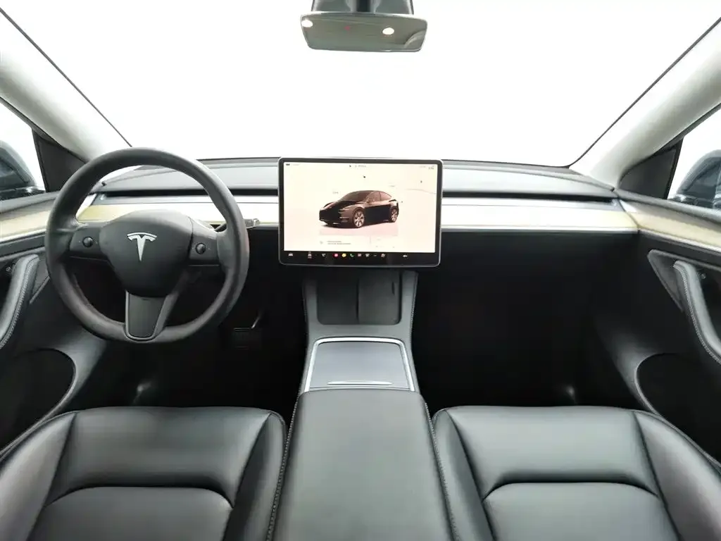 Tesla Model Y 2023 из CN, фото 5
