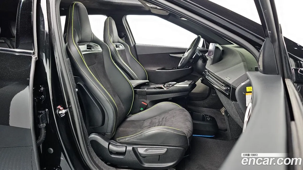 Kia EV6 2023 из KR, фото 10