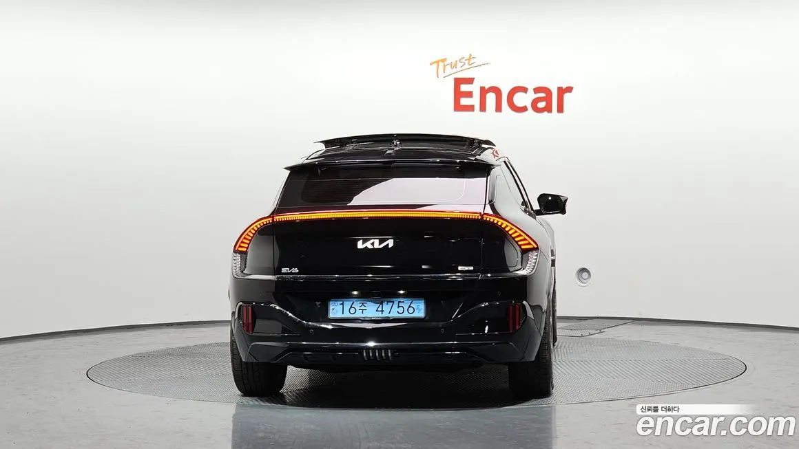 Kia EV6 2023 из KR, фото 4