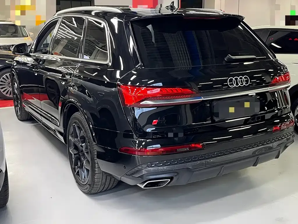 Audi Q7 — фото 4
