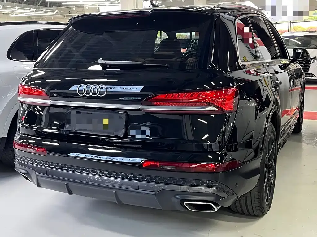 Audi Q7 — фото 6