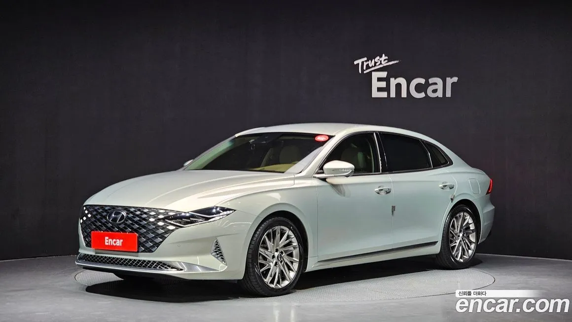 Hyundai Grandeur — фото 1