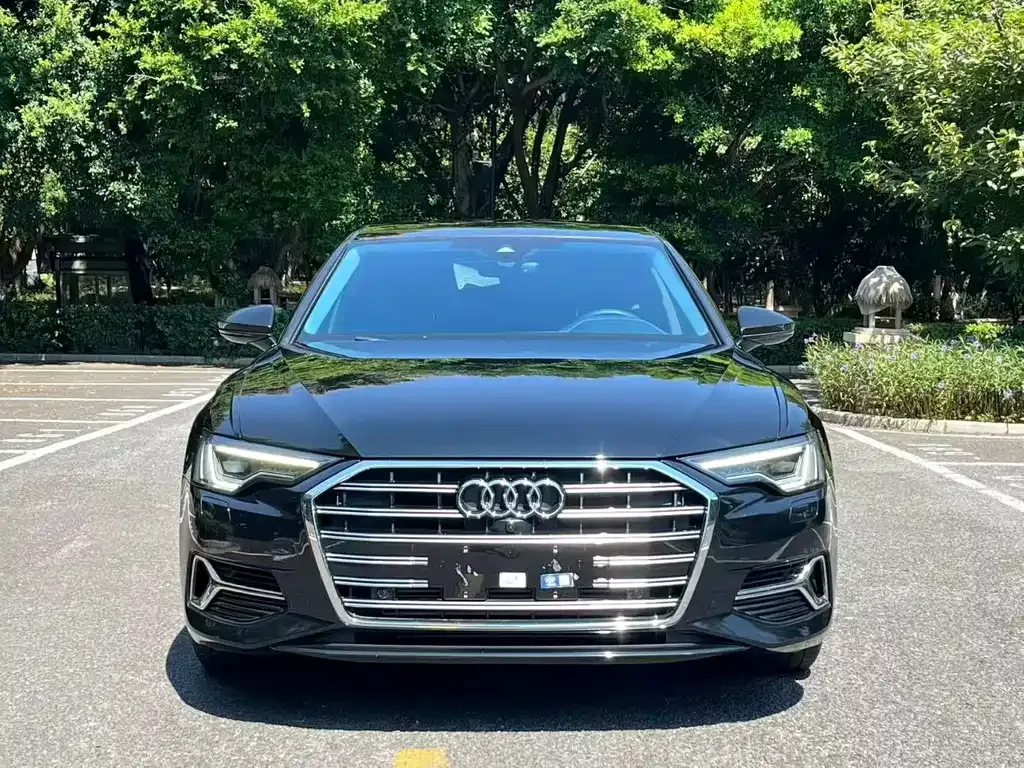 Audi A6L 2023 из CN, фото 2