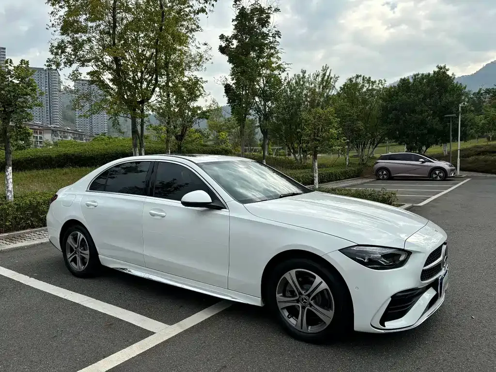 [object Object] C-Class 2022 из CN, фото 3