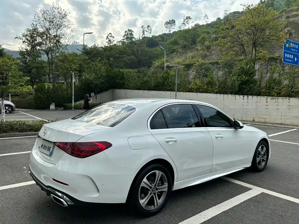 [object Object] C-Class 2022 из CN, фото 4