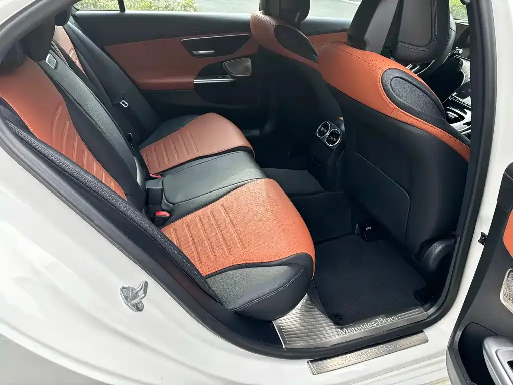 [object Object] C-Class 2022 из CN, фото 9