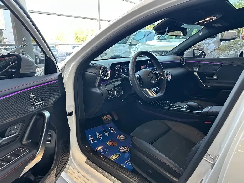 Mercedes-Benz A-Class 2024 из CN, фото 7