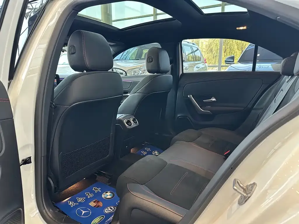 Mercedes-Benz A-Class 2024 из CN, фото 8