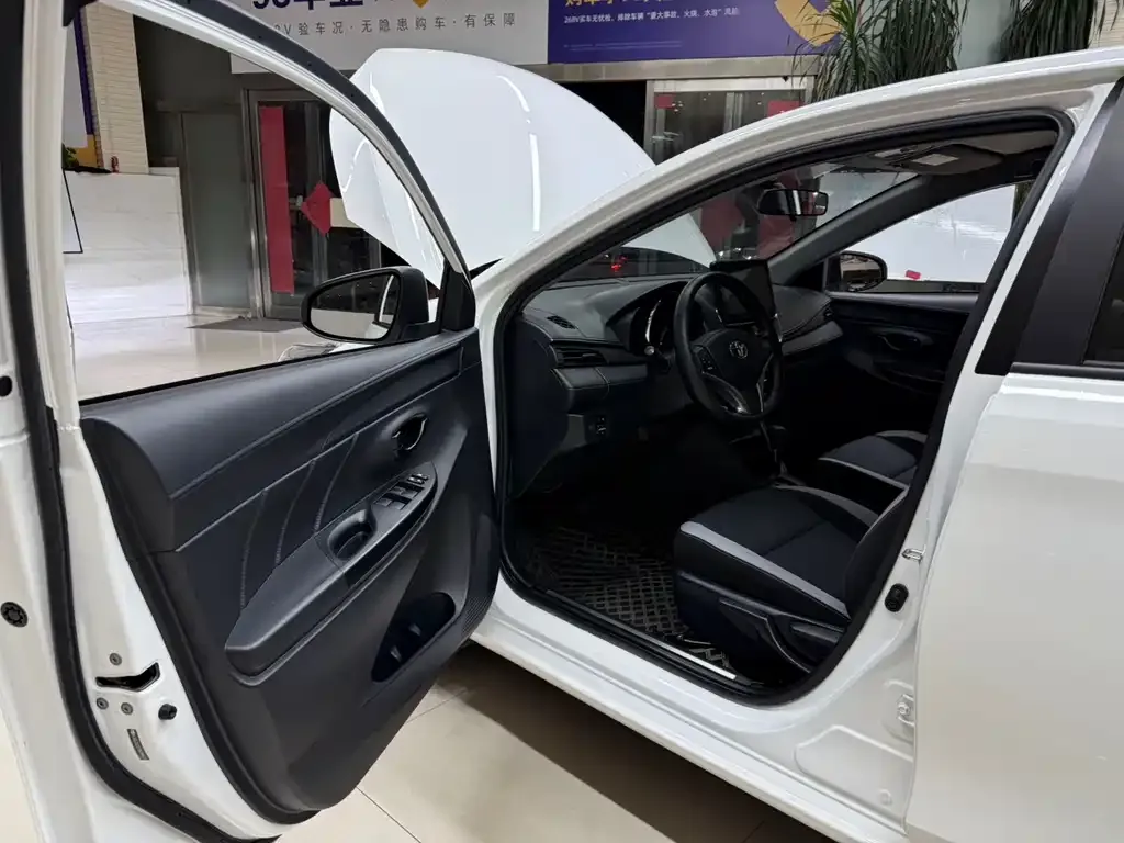 Toyota Yaris L 2022 из CN, фото 8