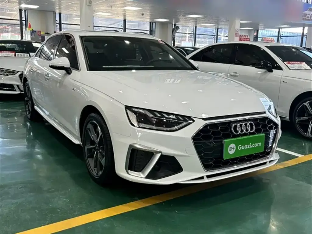 Audi A4L 2023 из CN, фото 6