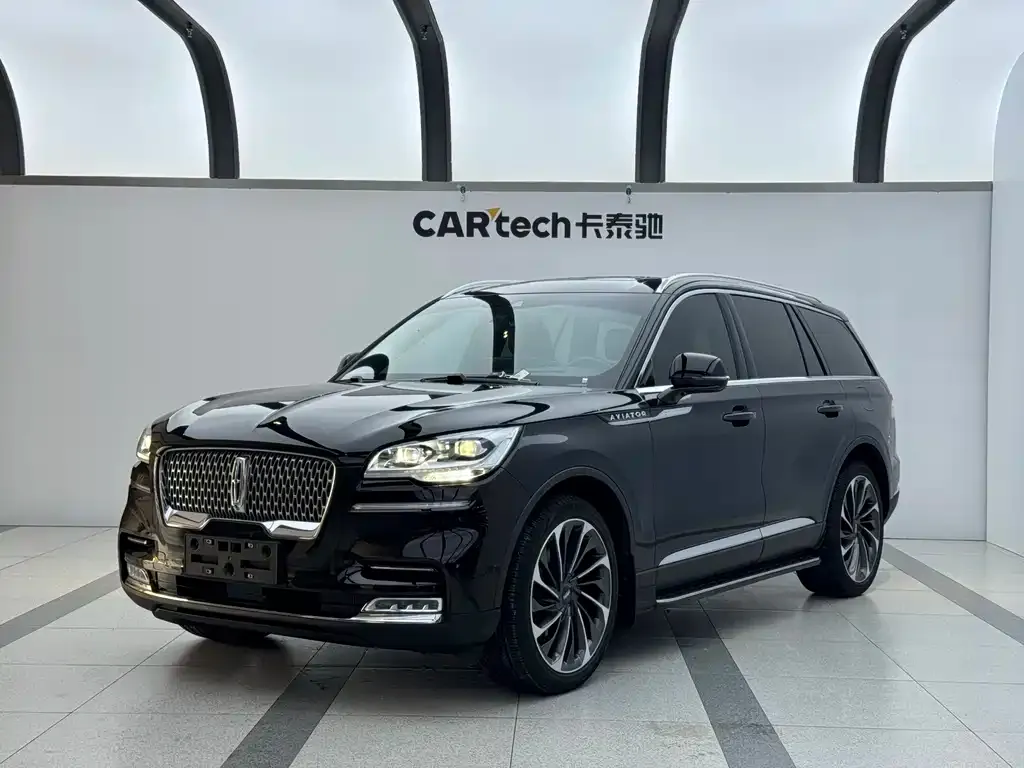 Lincoln Aviator 2021 из CN, фото 1