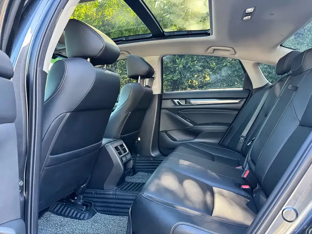 Honda Accord 2022 из CN, фото 5