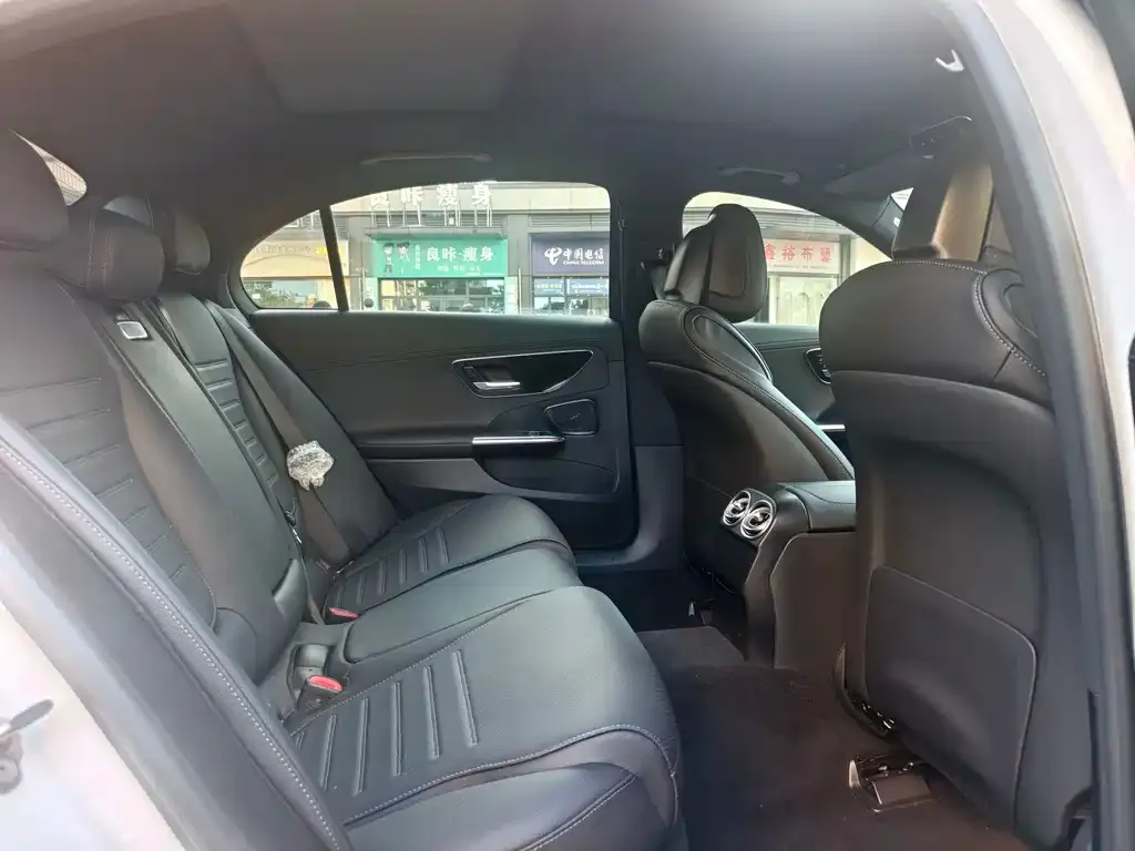Mercedes-Benz C-Class 2023 из CN, фото 10