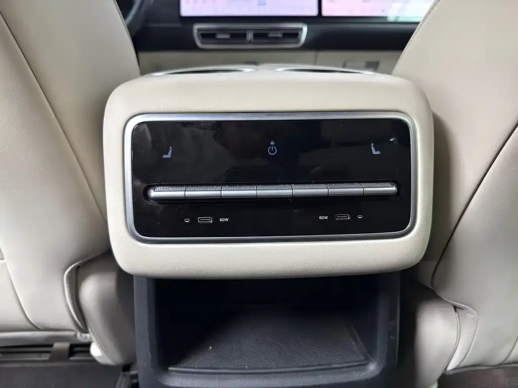 Li Auto L8 2023 из CN, фото 7