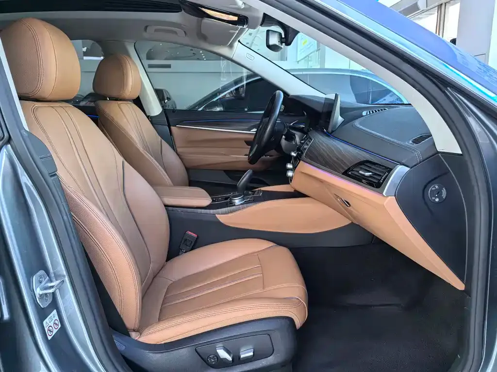 BMW 6 Series GT — фото 8